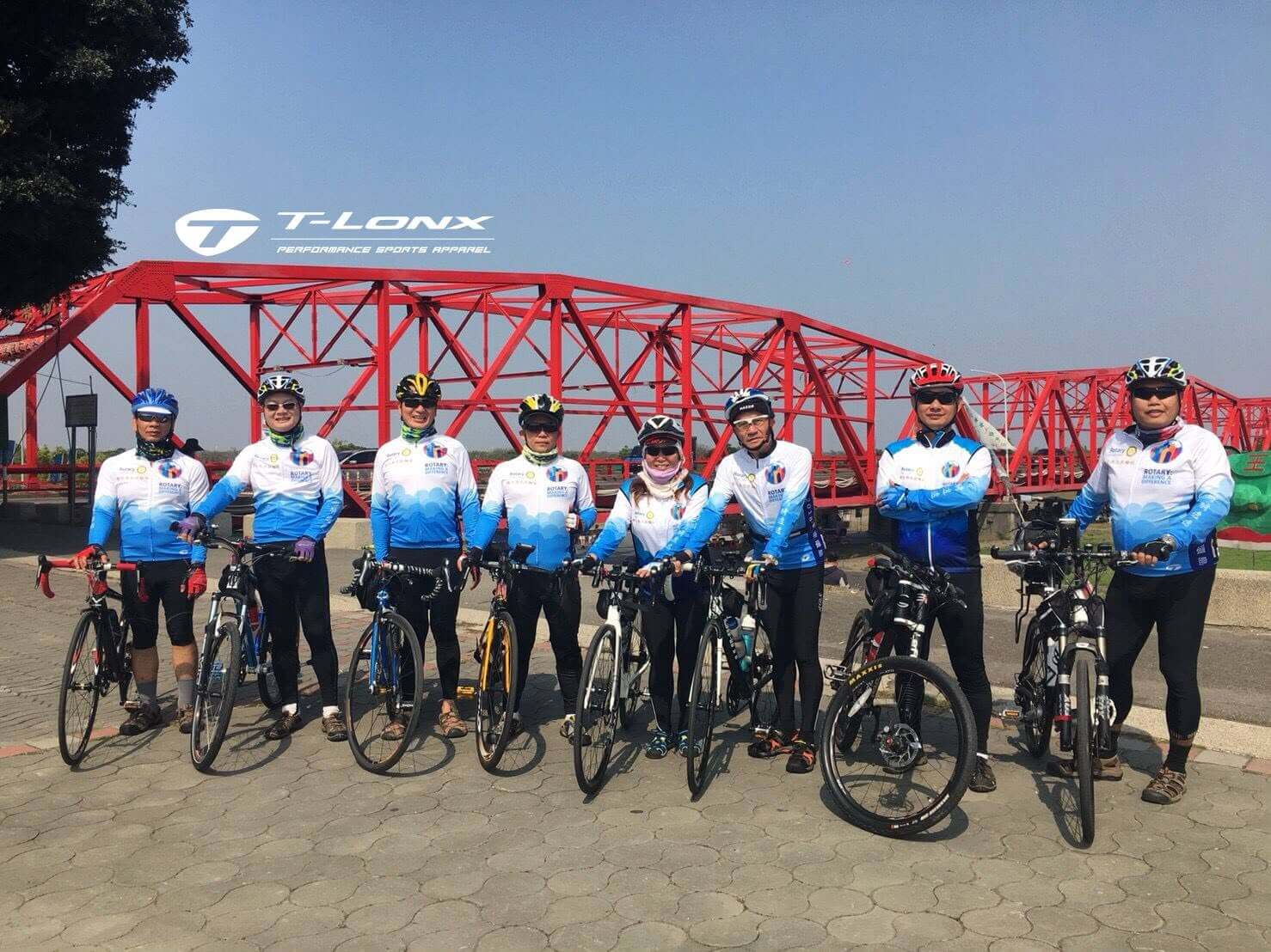 彰化西北扶輪社 2018 單車環台 1000km 成功大合照 T-Lonx 圖片 2